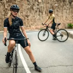 Rogelli Hearts Kortærmet Jersey Til Kvinder Sort / Hvid 17 Rogelli Hearts Kortærmet Jersey Til Kvinder Sort / Hvid -Endura Salg Rogelli Hearts Kortaermet Jersey til 1645442237 07