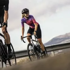 Rogelli Marble Kortærmet Jersey Til Kvinder Lilla / Coral 16 Rogelli Marble Kortærmet Jersey Til Kvinder Lilla / Coral -Endura Salg Rogelli Marble Kortaermet Jersey til 1645441331 06